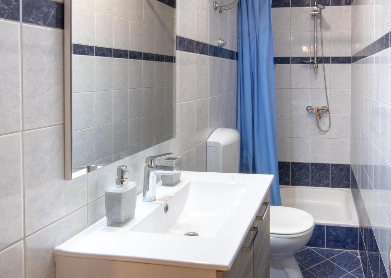 Apartment Dany - Free Beach Parking Makarska Kültér fotó