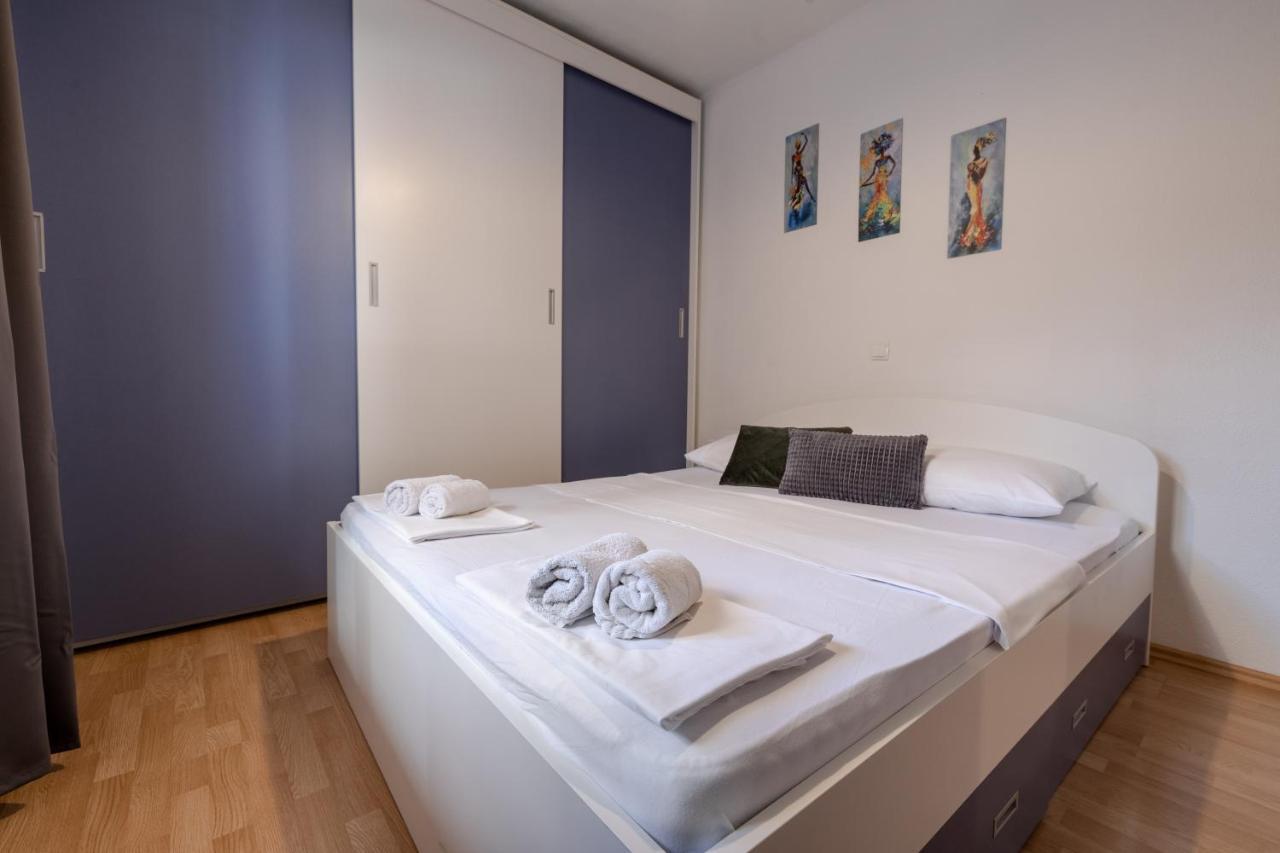 Apartment Dany - Free Beach Parking Makarska Kültér fotó